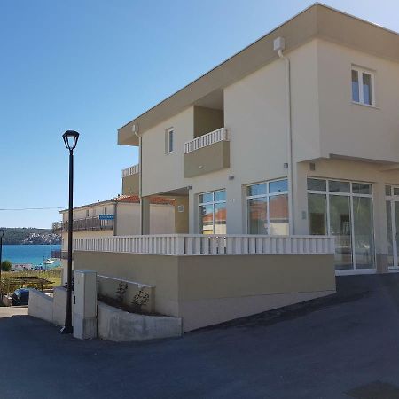Apartmani Marella Donji Seget Eksteriør bilde