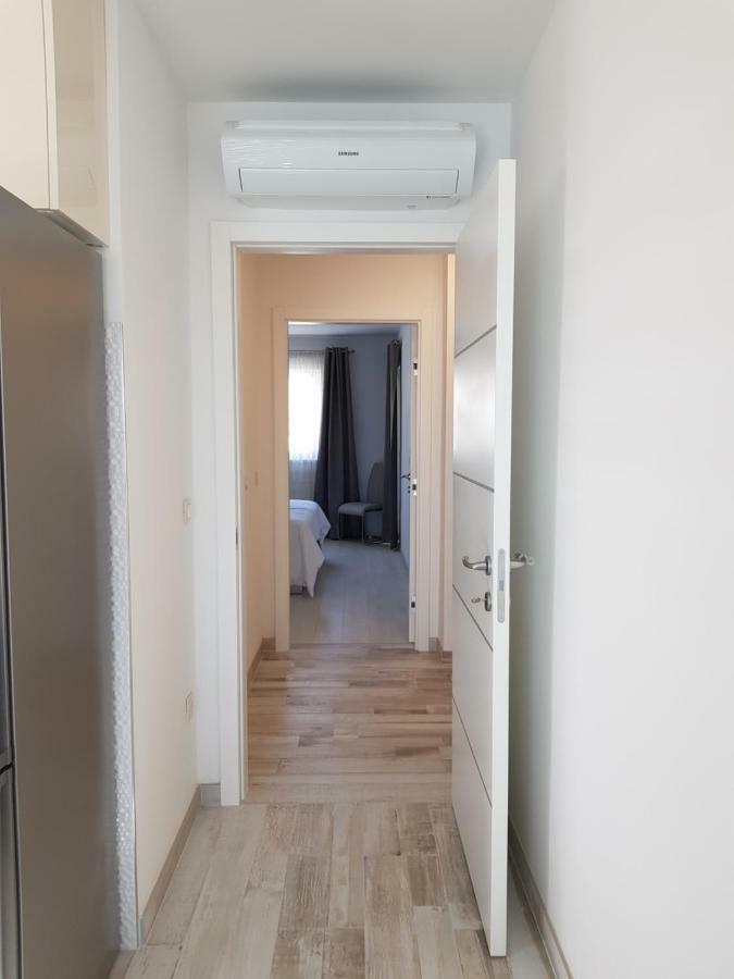 Apartmani Marella Donji Seget Eksteriør bilde
