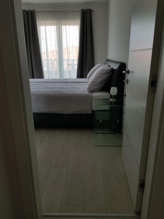 Apartmani Marella Donji Seget Eksteriør bilde