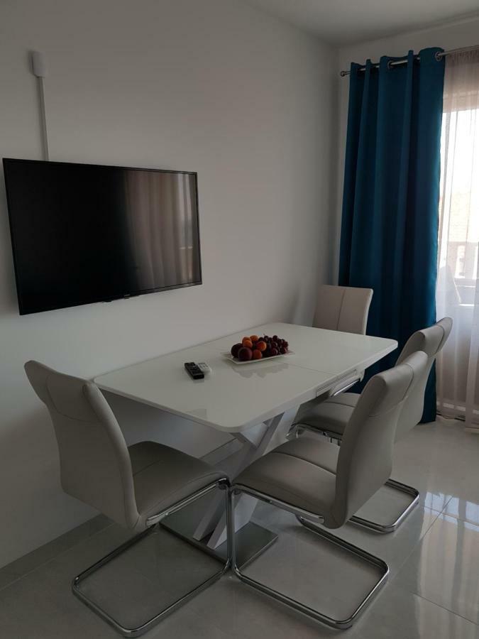 Apartmani Marella Donji Seget Eksteriør bilde