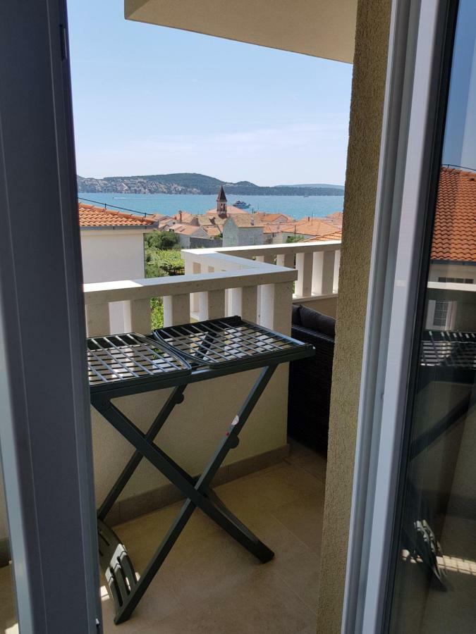 Apartmani Marella Donji Seget Eksteriør bilde