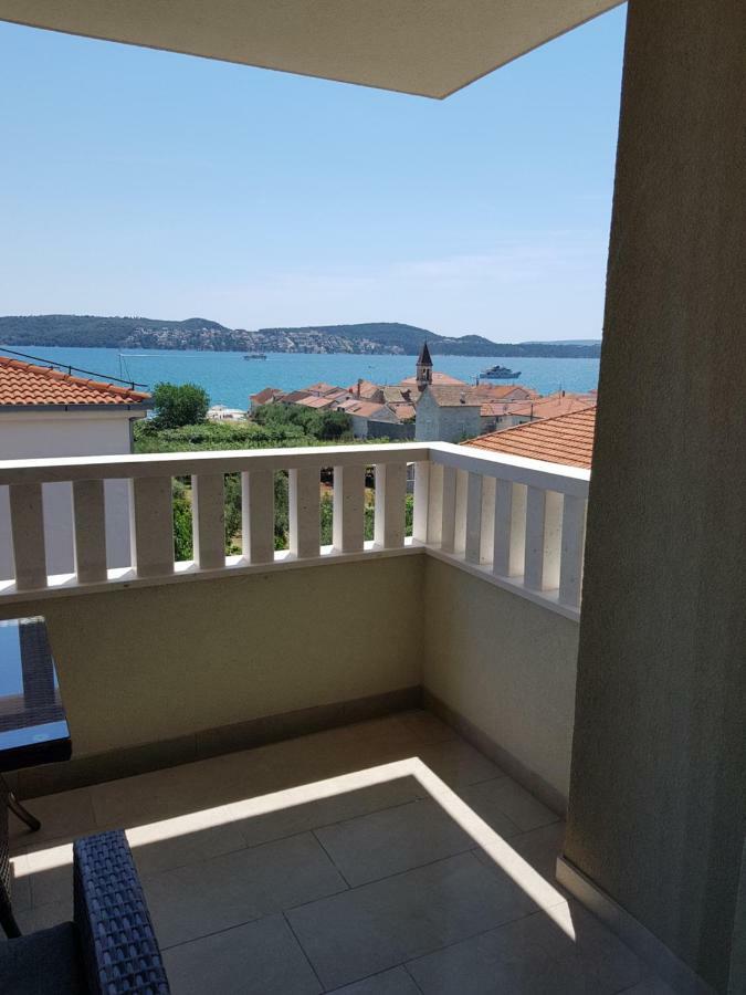 Apartmani Marella Donji Seget Eksteriør bilde